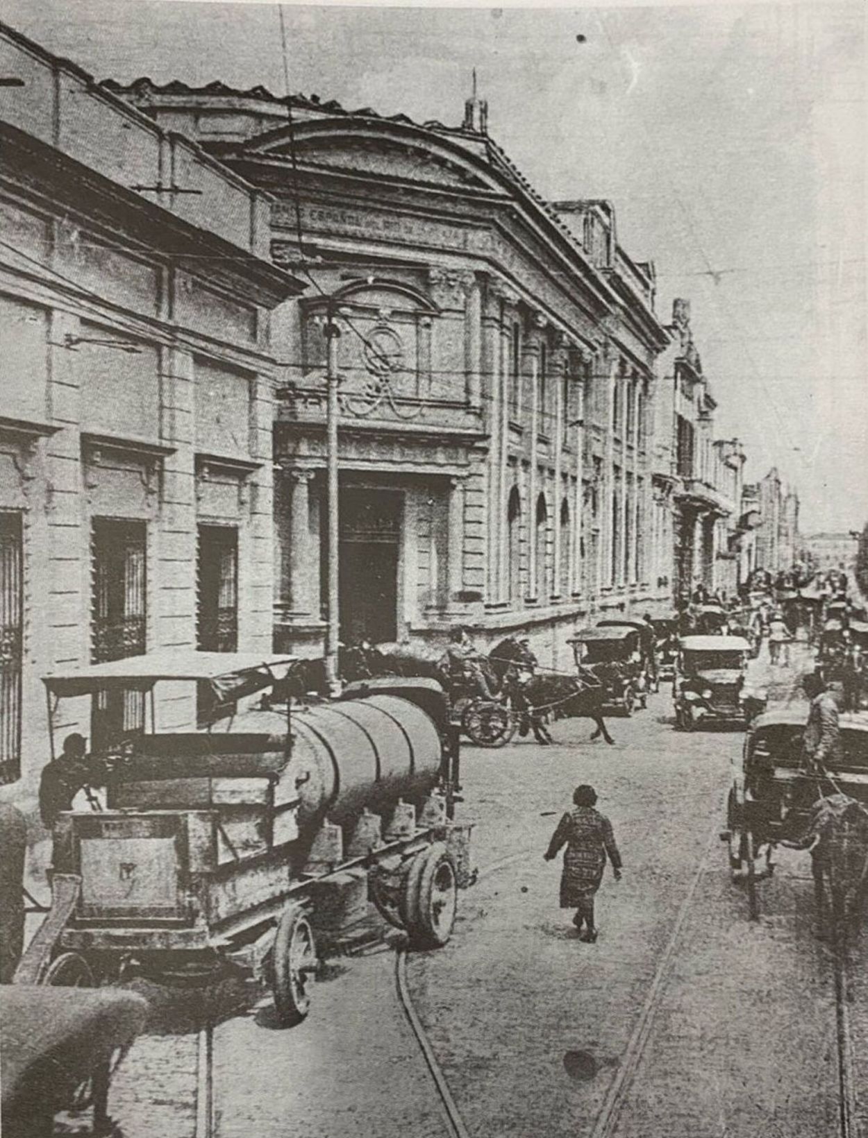 Recuerdos fotográficos: 1927. Dos imágenes casi iguales del “Tucumán moderno”