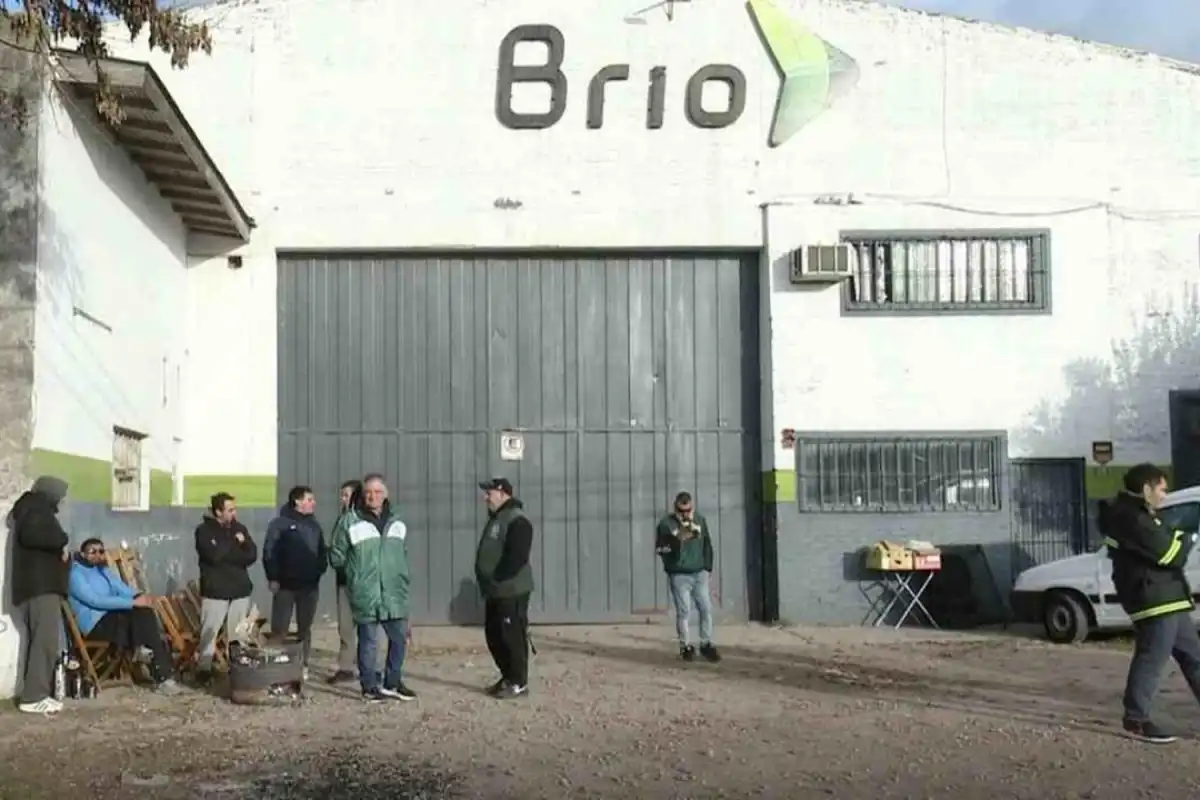 Empresa de logística cerró sucursales y despidió a 200 trabajadores en todo el país