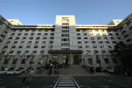 Adorni no podrá salir del país sin autorización judicial