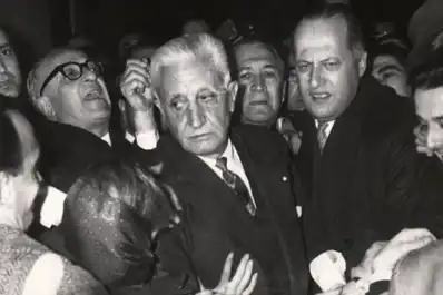 Cuando la historia lanzó alaridos