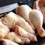 El consumo de pollos supera al de carne vacuna en la mesa de los argentinos