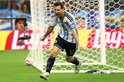 Lo viejo funciona: Messi, los acoples y las colectoras