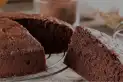 Sin azúcar ni harina: cómo hacer un bizcochuelo saludable para el mate en solo cinco minutos