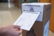 Un gobernador peronista se mostró a favor de la eliminación de las PASO: No le sirven a la sociedad