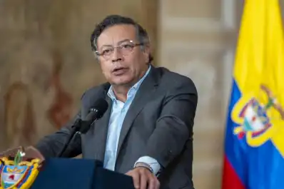 Acusaciones de fraude en Colombia: Petro le niega legitimidad a De la Espriella
