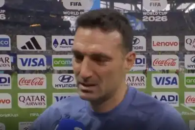 Ya está...: Scaloni no pudo contener las lágrimas tras la histórica remontada de la Selección