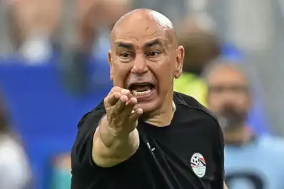“Si tantas ganas tienen de que Messi sea campeón, ¿para qué llaman a todos a participar?”: la explosiva denuncia del DT de Egipto