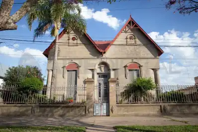 El pueblo argentino con 33 calles y símbolos de la masonería que busca ser uno de los mejores del mundo