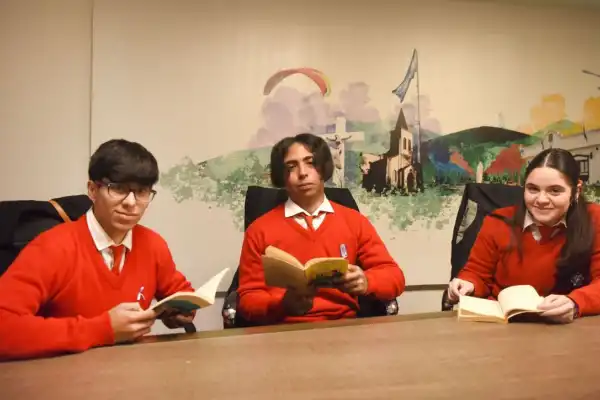 Escuelas públicas de Yerba Buena: un examen en inglés que cambió más de 1.500 historias