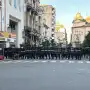 Gritos, heridos y balas de goma: el festejo terminó de la peor manera en la plaza Independencia