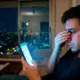 Agotado, disperso y saturado; el celular es el culpable de las malas sensaciones