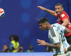 Cristian Romero, el defensor que Scaloni convirtió en “9” para iniciar la remontada de Argentina