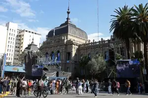 Cómo será el operativo de Salud para acompañar los festejos patrios en la plaza Independencia y el Parque 9 de Julio
