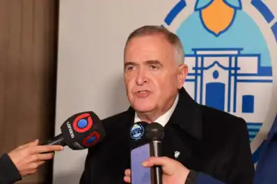 Jaldo llamó a la unidad en la vigilia por el 9 de Julio: Que dejemos las diferencias y que las grietas no vuelvan más