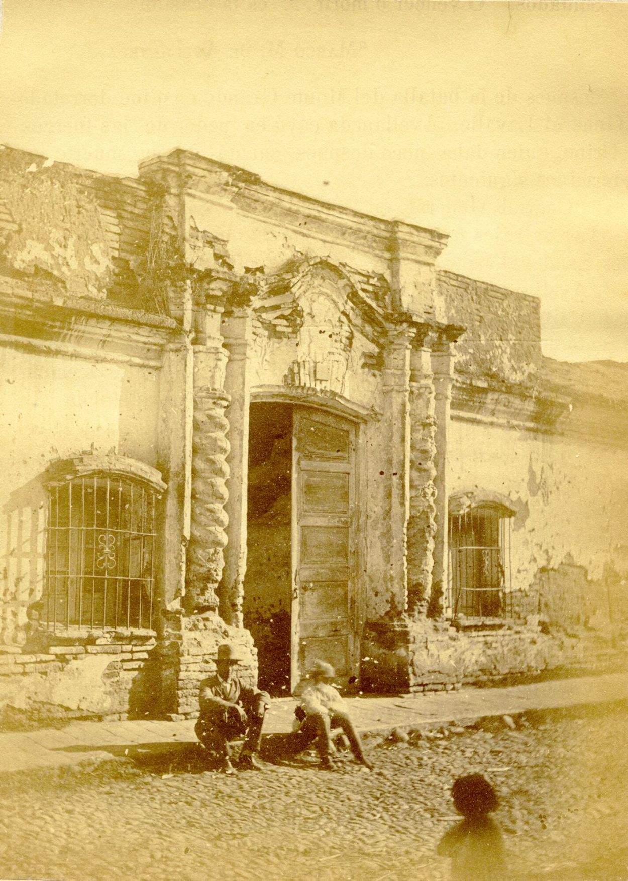 Recuerdos fotográficos: 1927. “¿En qué familia no se conservan retratos de Paganelli?”