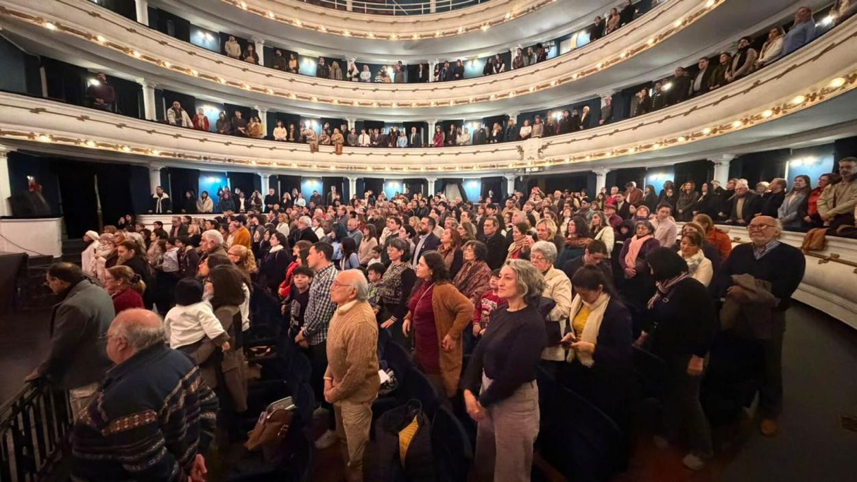 SALA LLENA. En el teatro San Martín había ayer unas 350 personas, de acuerdo a voceros de la organización.