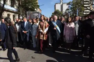 Tucumán volvió a abrazar la historia: en la tierra de la Independencia, Villarruel y Jaldo encabezaron el homenaje patrio