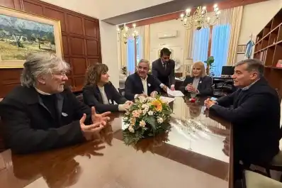 La UNT y Catamarca firmaron el nuevo estatuto de YMAD