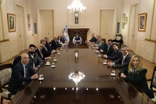 Javier Milei encabezó una reunión de Gabinete tras el Tedeum con foco en la reforma del BCRA