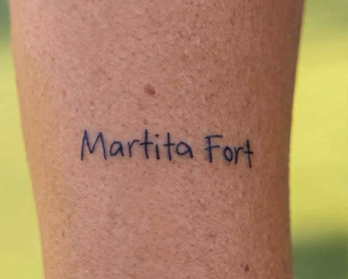 Se tatuó el nombre de Martita Fort a cambio de una entrada para el Mundial