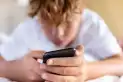 La Unión Europea exige a Meta modificar el “diseño adictivo” de Facebook e Instagram