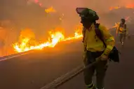 Qué se sabe del devastador incendio en España que dejó 12 muertos y 23 desaparecidos