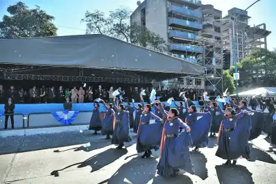 Las emociones detrás del multitudinario desfile patrio en el Día de la Independencia