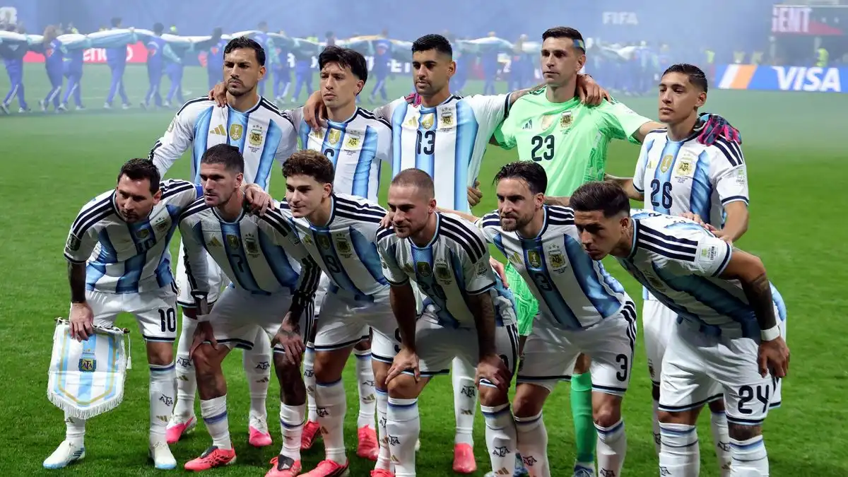 Scaloni mantiene dos dudas para definir el 11 titular de Argentina ante Suiza: ¿cuáles son?