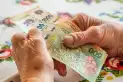 La razón por la que un jubilado puede recibir menos de $70.000 del bono de Anses