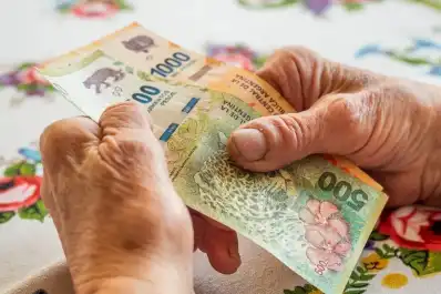 La razón por la que un jubilado puede recibir menos de $70.000 del bono de Anses