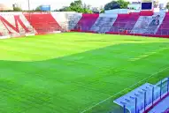 San Martín de Tucumán aplastó 3 a 0 a Almagro en La Ciudadela