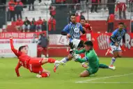 San Martín de Tucumán aplastó 3 a 0 a Almagro en La Ciudadela
