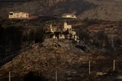 Conmoción en España: tras el mortal incendio forestal sólo quedó un pueblo fantasma