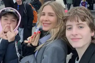 Así es el living de Helena Ortega, la nieta de Palito Ortega
