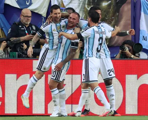 La fuerza del campeón: Argentina volvió a sobrevivir, le regaló a Messi un partido más y ahora va por Inglaterra