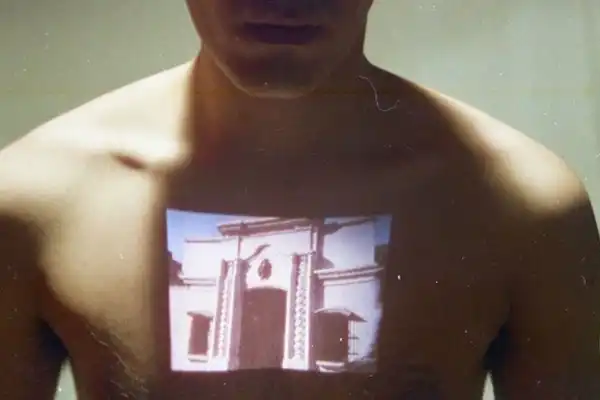 Iniciativa cultural: proyectan la Casa Histórica sobre los cuerpos, 24 años después