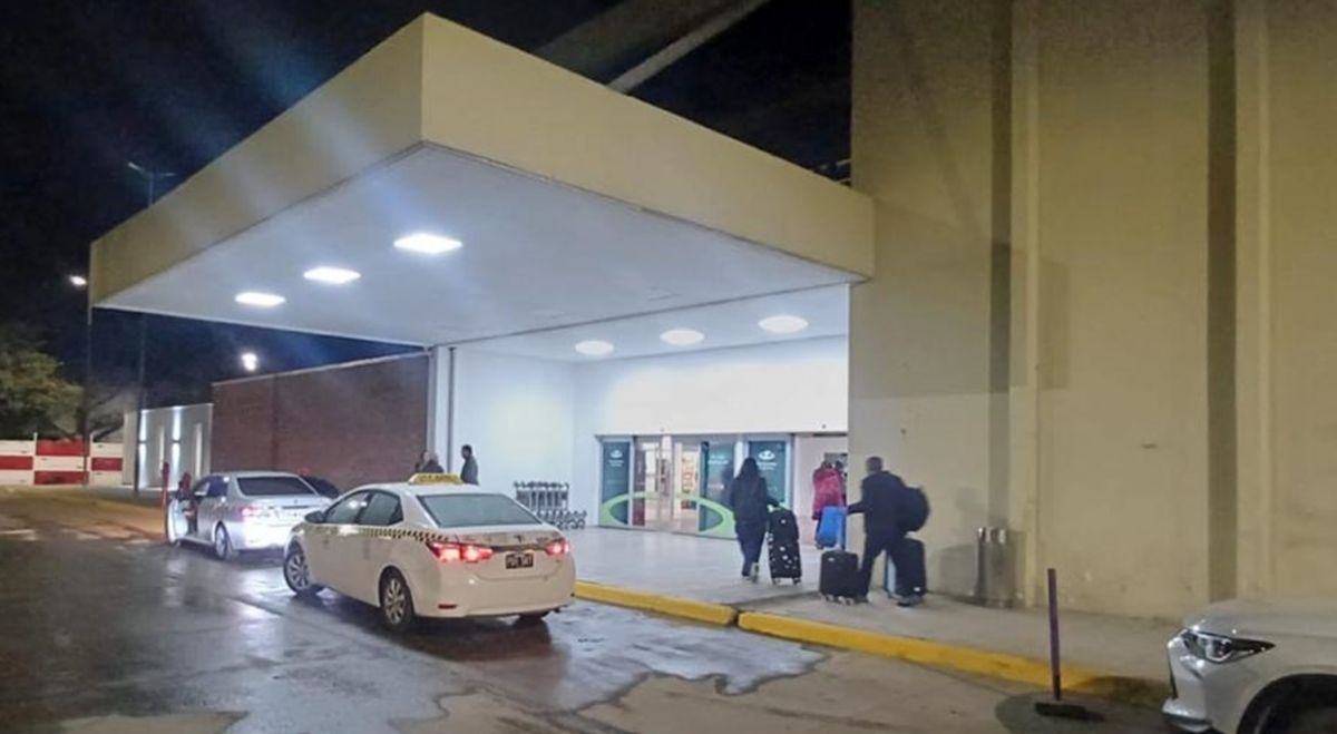Cómo opera el aeropuerto Benjamín Matienzo con el nuevo check-in provisorio