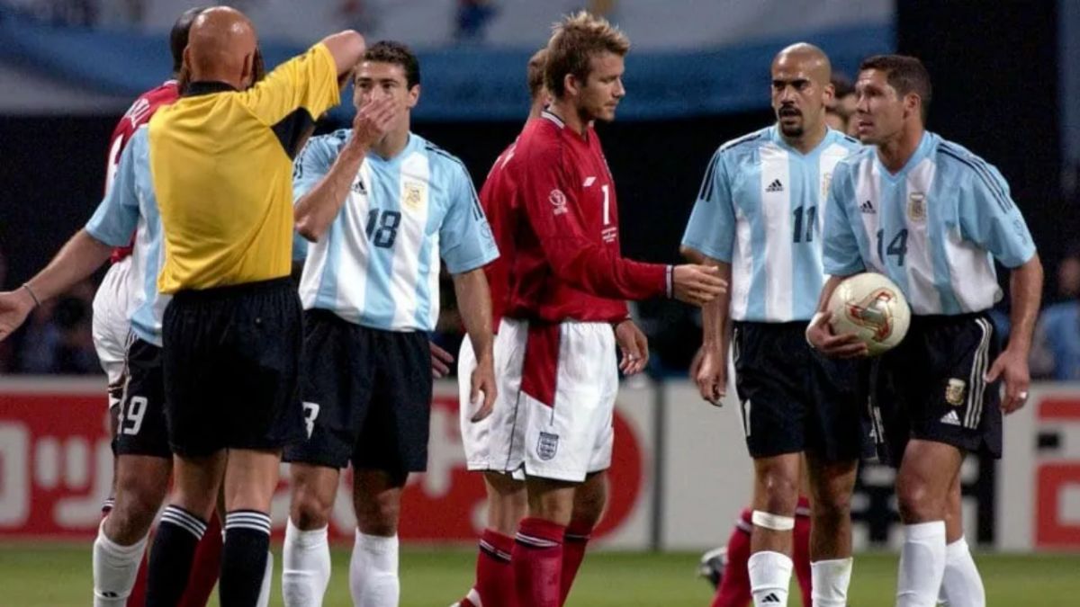 La mística de la camiseta suplente: por qué jugar de azul contra Inglaterra siempre tiene una carga dramática especial
