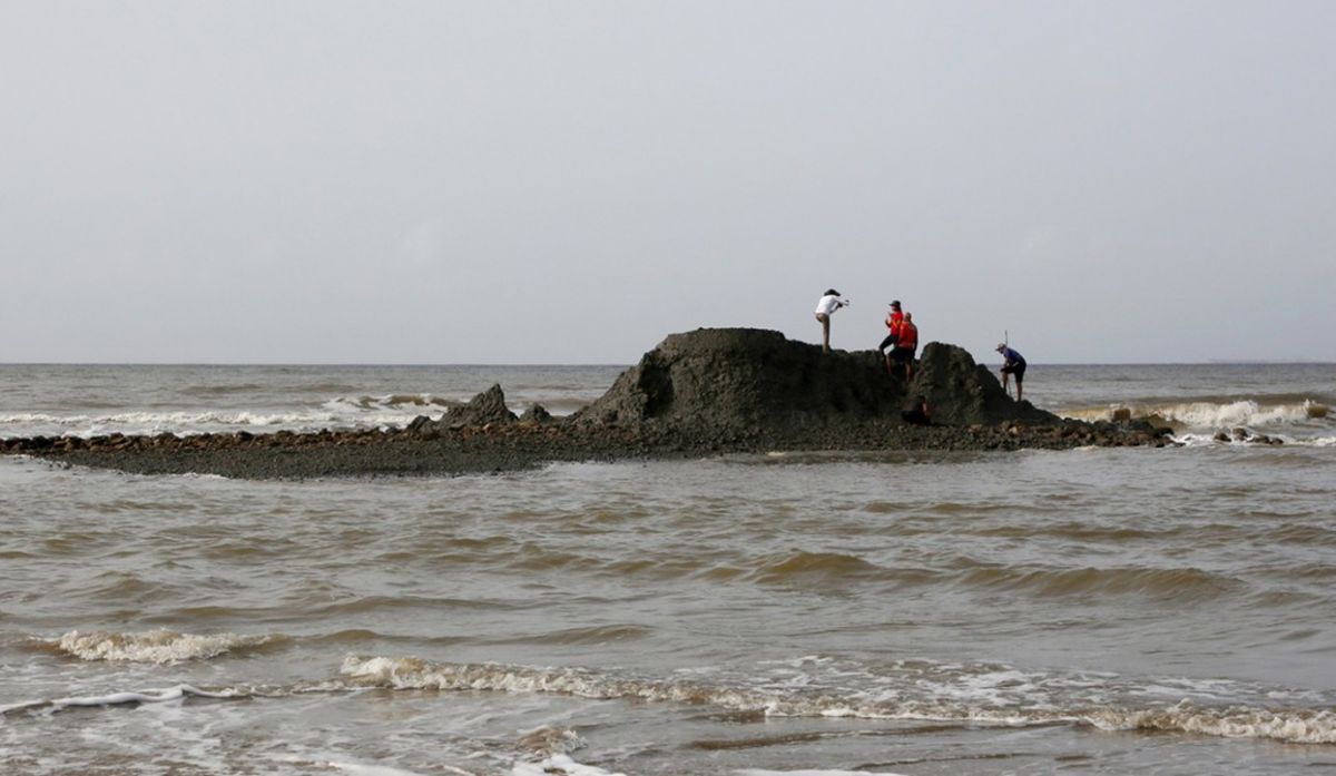 Los terremotos provocaron la expulsión de lodo marino. 