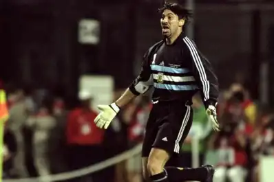 Qué fue de la vida de Carlos Roa y cómo luce hoy el héroe de los penales ante Inglaterra en Francia 98