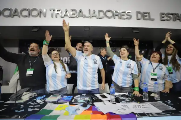 ATE le pidió al Gobierno nacional un asueto desde el mediodía para que los estatales puedan ver Argentina vs. Inglaterra
