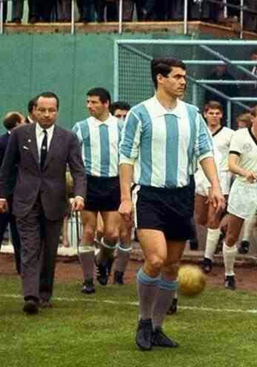 PIONERO. Rafael Albretch estuvo presente tanto en Chile 1962 como en Inglaterra 1966.