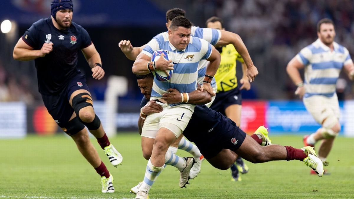 RECIENTE. Hace tres años, fueron tres los tucumanos que enfrentaron a los ingleses con Los Pumas en el Mundial.