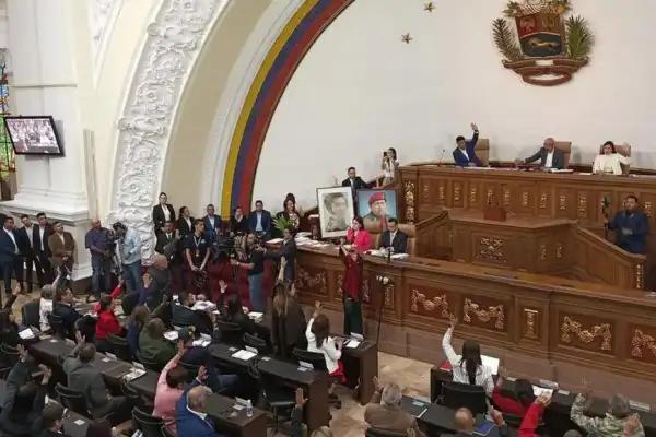 Proponen el “fortalecimiento de la democracia” en Venezuela