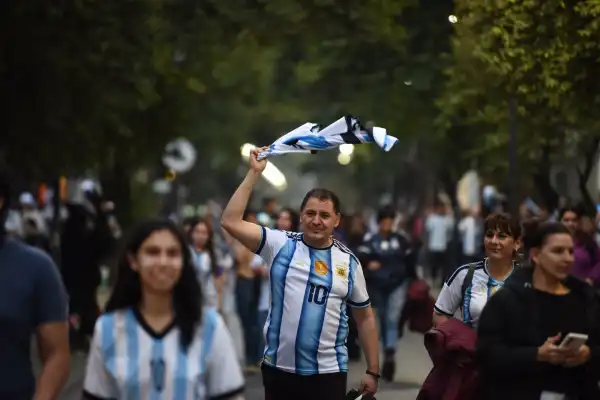 Si salimos campeones...: las promesas más curiosas que dejaron los tucumanos tras la clasificación a la final