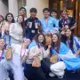 El viaje de un grupo de estudiantes tucumanos que vive el Mundial desde Inglaterra