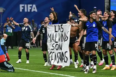 Victoria, polémica y posible sanción: qué dice el reglamento de la FIFA sobre la bandera de Malvinas