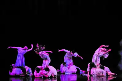 La Compañía de Danza Contemporánea rinde homenaje a Mercedes Sosa en la sala Caviglia