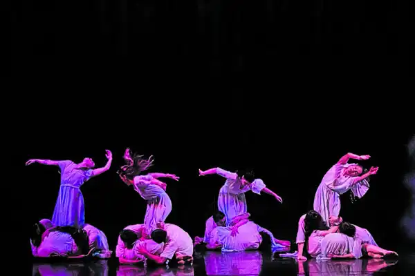 La Compañía de Danza Contemporánea rinde homenaje a Mercedes Sosa en la sala Caviglia