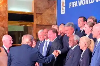 Donald Trump saludó a Claudio Tapia en un evento de la FIFA antes de la final del Mundial 2026